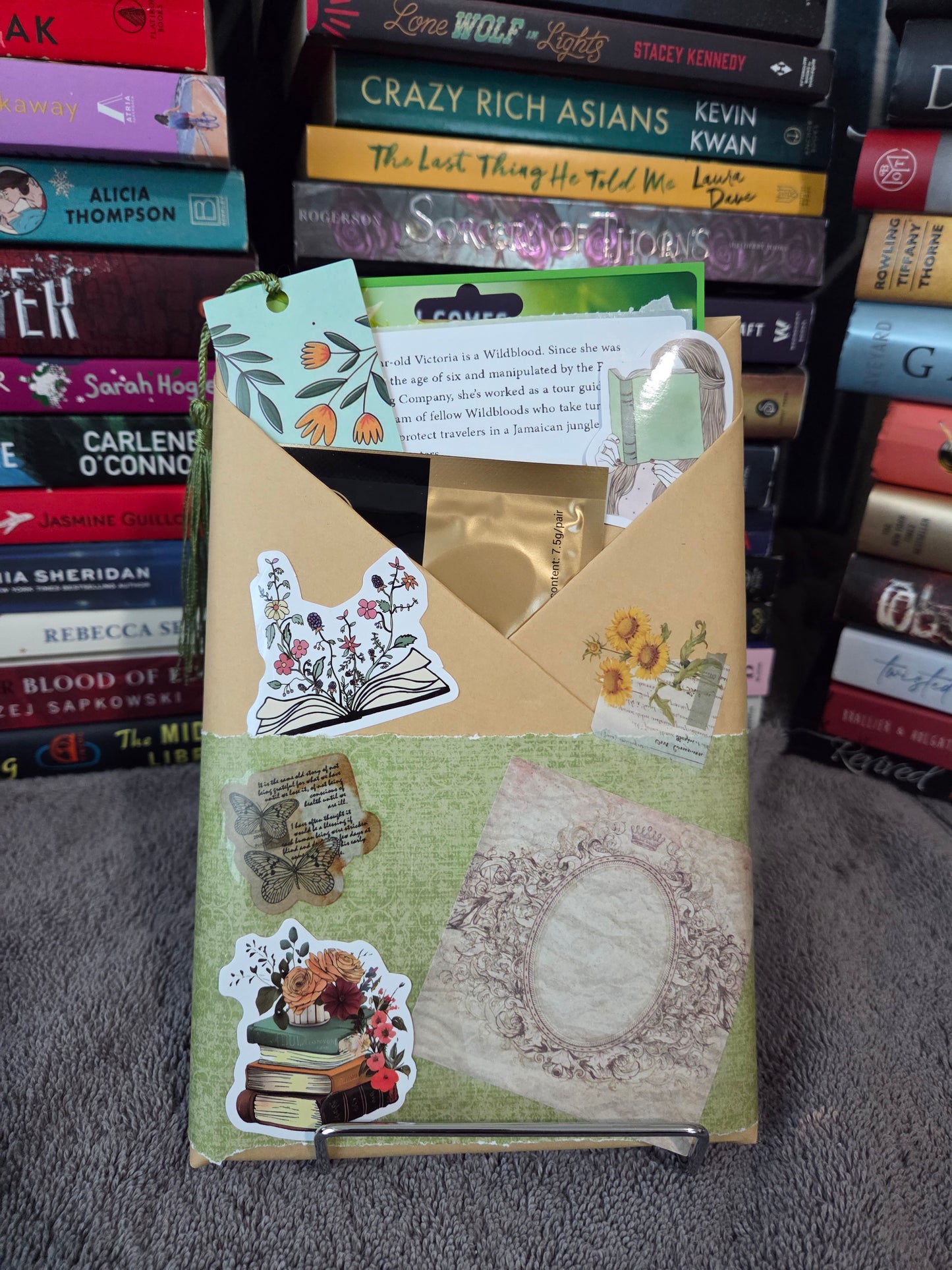 Blind Date with a Book Softcover
